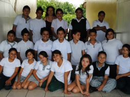 Escuela Urbana No. 744 'Símbolos patrios' grupo de 6º B turno vespertino.  /