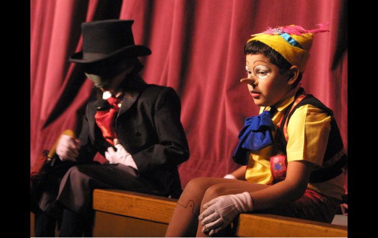 Según la editora, Random House Mondador, la versión de Walt Disney guarda muy poca relación con el cuento original. ARCHIVO  /