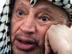 A cosa de ocho años de su muerte, el cuerpo de Yaser Arafat puede revelar secretos que causarían revuelo. REUTERS  /