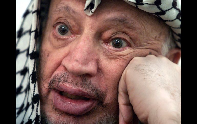 A cosa de ocho años de su muerte, el cuerpo de Yaser Arafat puede revelar secretos que causarían revuelo. REUTERS  /