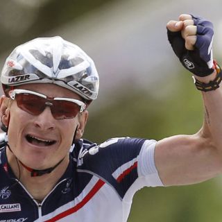 Greipel gana a Cavendish sin duelo