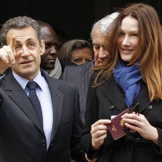 Niega Carla Bruni, ex primera dama de Francia, estar embarazada