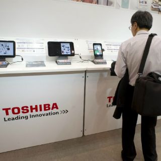 Recibe multa Toshiba por pactar precios de LCD
