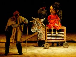 'Martina y los hombres pajaro' expone la migración desde la perspectiva de los niños que la sufren. ARCHIVO  /