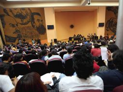 La quinta asamblea universitaria de #YoSoy132 se enfoca en pedir el recuento de los votos y ser recibidos por consejeros del IFE. NTX  /