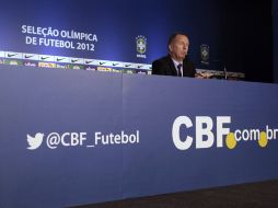 Mano Menezes dio a conocer a los jugadores con los que participará en Londres 2012. AP  /