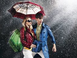 Sin perder el estilo. Bastan sólo algunos artículos (paraguas, impermeable y botas) para la temporada que prácticamente ya está aquí.  /