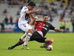 La cancha del Jalisco, pese a no estar en buenas condiciones no fue pretexto para el resultado.  /