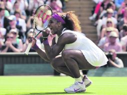IMBATIBLE. Serena Williams celebra, tras cerrar su partido de semifinales contra Victoria Azarenka. AFP  /