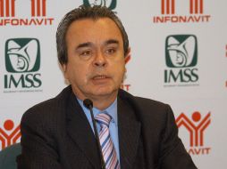 El director general del Instituto, Víctor Manuel Borrás explica que suavizará la relación crediticia afectada de los inscritos. ARCHIVO  /