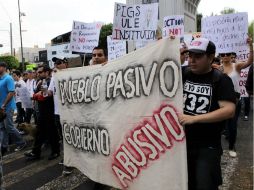 Los inconformes con las elecciones del pasado 1 de julio, lanzan consignas como,'' 70 años de dictadura hay que tirarlos a la basura''.  /