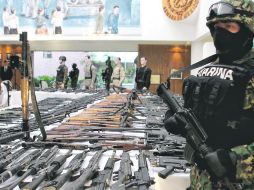 En cada golpe de las Fuerzas Armadas a los grupos de la delincuencia organizada hay presencia de armas de grueso calibre. EL UNIVERSAL  /
