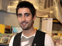 El cantante publicó en su cuenta de Twitter la feliz noticia. ARCHIVO  /