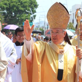 Sanar heridas por elección, pide cardenal Robles