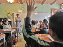 La Secretaría de Educación en Guerrero busca que el próximo ciclo escolar los docentes cumplan con los 200 días de clases. ARCHIVO  /
