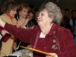 Con la voz entrecortada y a punto del llanto, dijo que no sabía cómo agradecerle al público. ARCHIVO  /