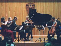 Un cuarteto en el Paraninfo Enrique Díaz de León interpreta a Robert Shumann. ARCHIVO  /
