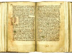 Imagen cedida por Sotheby's del manuscrito medieval escrito en galés, titulado ''Las leyes de Hywel Dda''. EFE  /