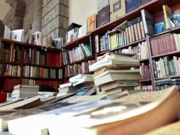 En el ciclo, el escritor Roberto López Moreno, conversará sobre su primer acercamiento a la poesía. ARCHIVO  /