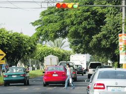 Fallas. En 2011 se registraron 11 mil 315 reportes de fallas en semáforos.  /