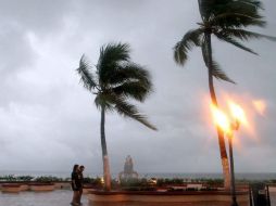 El meteorólogo del CuCosta, Víctor Cornejo, atribuyó el chubasco a las condiciones propias de la atmósfera. ARCHIVO  /