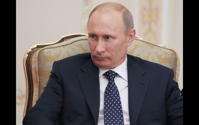 El presidente ruso Vladimir Putin es acusado de querer vetar la información en línea. EFE  /