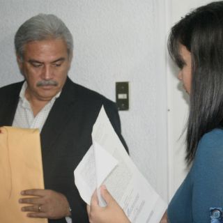 Cárdenas formaliza impugnación de la elección