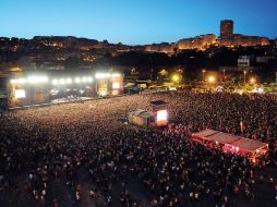 Se esperan las actuaciones de Radiohead, Keane, David Guetta y The Cure. ESPECIAL  /