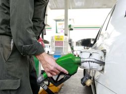 Los subsidios a las gasolinas dependerán de los precios internacionales del petróleo, dice Hacienda. ARCHIVO  /
