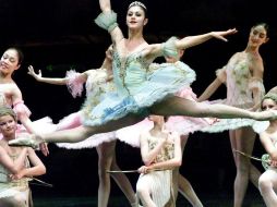 Prima ballerina Lali Kandelaki en una obra de Kudvig Minkus, coreografiada por Marius Petipa. AFP  /