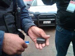 Policías municipales recuperaron un celular propiedad de comunicador, pero dos más fueron robados y nunca aparecieron.  /