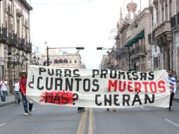 Habitantes de Cherán han realizado varias manifestaciones esta semana, como ésta en Morelia. ARCHIVO  /