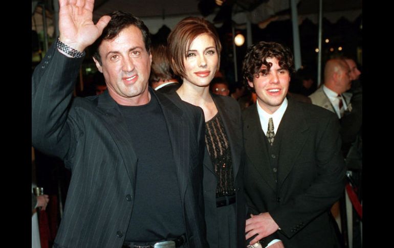Fotografía de la familia de Stallone en 1996, del lado izquierdo aparece Sage. AP  /