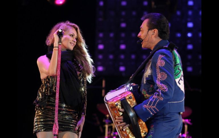 El concierto estará cargado con los temas de su más reciente disco 'Los Tigres del Norte and friends; MTV Unplugged'. ARCHIVO  /