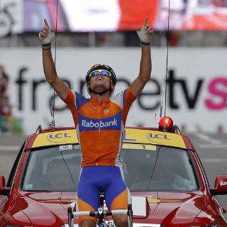 Luis León Sánchez se apunta la decimocuarta etapa