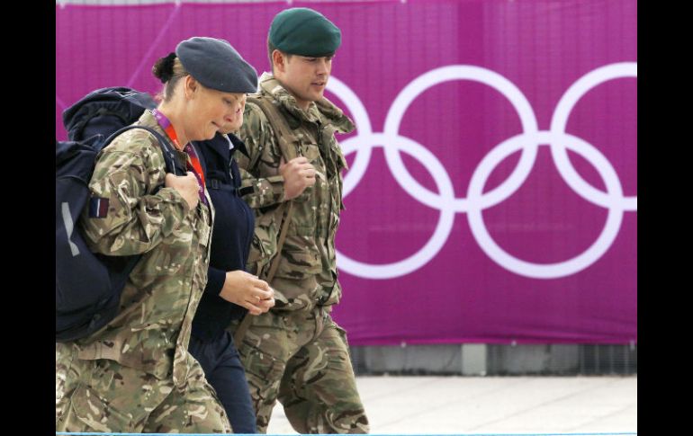 Militares ya resguardan las principales sedes de los Juegos Olímpicos. REUTERS  /
