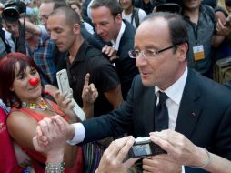 François Hollande, que asumió en mayo, dijo que el gobierno desea que un experto evalúe las finanzas de Peugeot. AFP  /