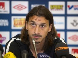 El delantero dejó el AC milán para jugar con el PSG. ARCHIVO  /