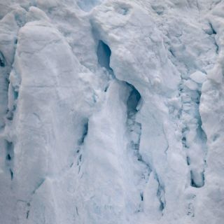 Un témpano del doble de Manhattan se desprende en Groenlandia