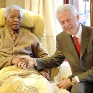 Obama felicita a Mandela en víspera de su 94 cumpleaños
