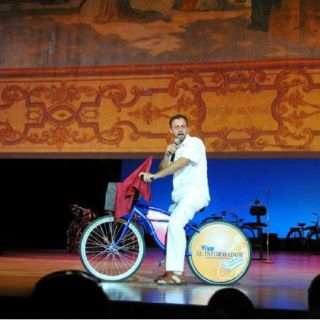 El teatro anda en bicla