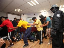 La PGJEM presentó a 17 personas relacionadas con la agresión y ultraje a jóvenes cristianos en el campamento El Colibrí. EL UNIVERSAL  /