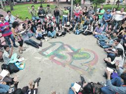 Integrantes del movimiento estudiantil se han ''apoderado'' del Parque Revolución.  /
