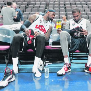 En basquetbol, la balanza se inclina a favor de EU