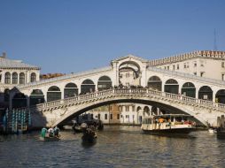 En el país europeo la economía equivale al 17.5 por ciento del PIB y los impuestos evadidos sumarían 154 mil millones de euros.ESPECIAL  /