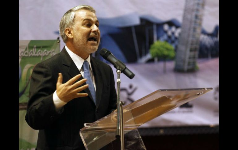 Emilio reconoció que el denominado “año de Hidalgo”, es una vieja práctica que no es más que desvalijar a los ayuntamientos. ARCHIVO  /