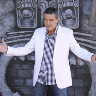 Reconocen a Banderas como el actor del año en Premios Juventud