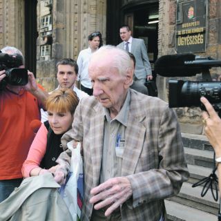 Eslovaquia exige castigar a Laszlo Csatary