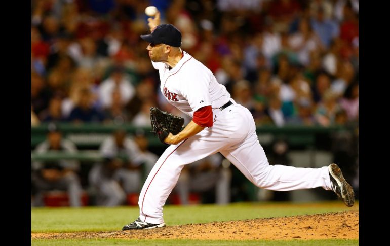 El mexicano se anotó su primer triunfo de esta campaña 2012. AFP  /