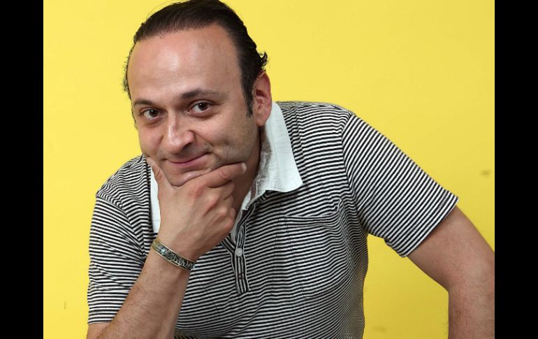 Eduardo España señaló que aunque atraviesa por momentos muy difíciles, su trabajo sigue adelante. EL UNIVERSAL  /